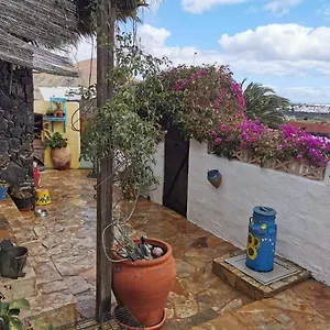 Casa De Gato Rustic , Tahiche España